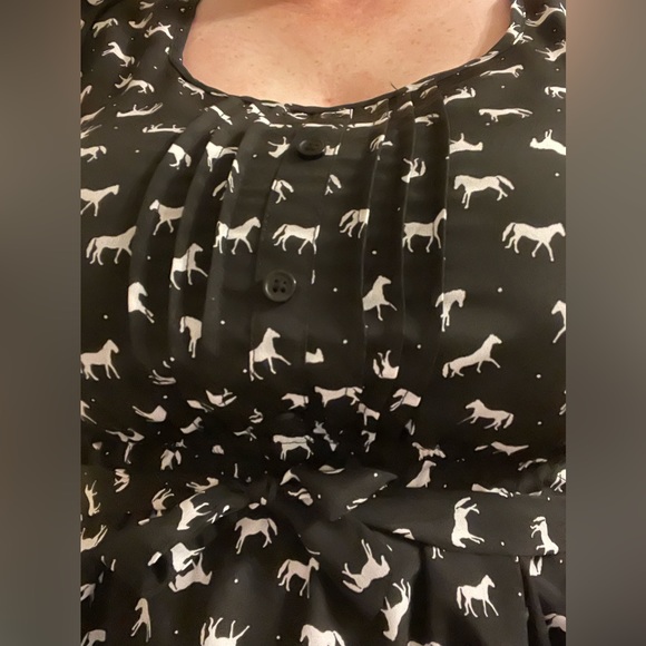 Amazing Horse Print Dress, Large - Picture 9 of 15